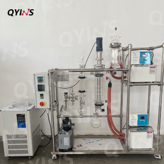 80B維生素ABE香料濃縮提取脂肪酸酰胺精細(xì)化工多級(jí)提純玻璃薄膜蒸發(fā)器