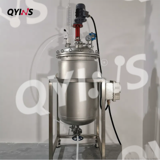 攪拌款雙層304不銹鋼反應(yīng)釜300L、500L、1000L